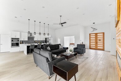 4013 Legend Trail, Granbury, TX 76049 - photo 3