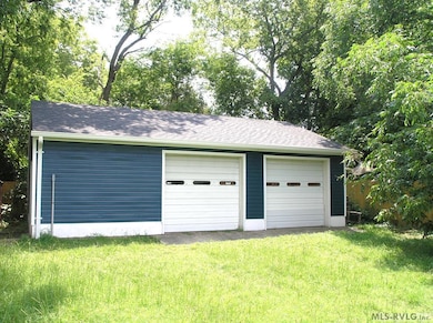 1924 Willow St, Roanoke Rapids, NC 27870 - photo 3