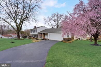 8024 W Point Dr, Springfield, VA 22153 - photo 3