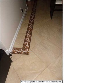 19 Edgegrove Ave, Staten Island, NY 10312 - photo 5