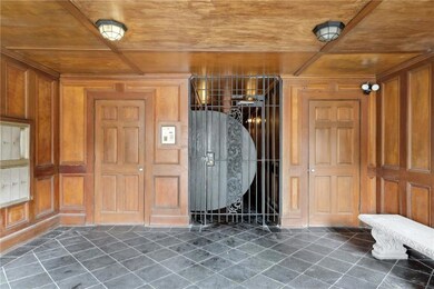 Gated entryway