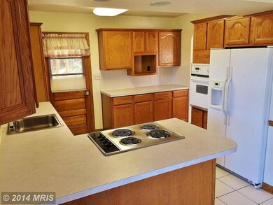 5810 Oklahoma Rd, Sykesville, MD 21784 - photo 2