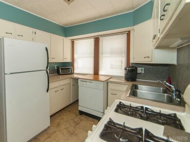 Kitchen lower
