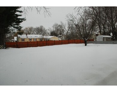 37 Lexington Ave, Methuen, MA 01844 - photo 3