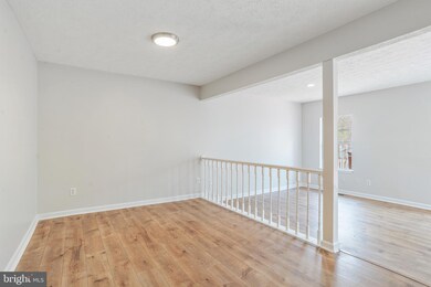 9591 Donnan Castle Ct, Laurel, MD 20723 - photo 5