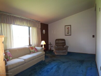 42 Stanford Dr, Hazlet, NJ 07730 - photo 3