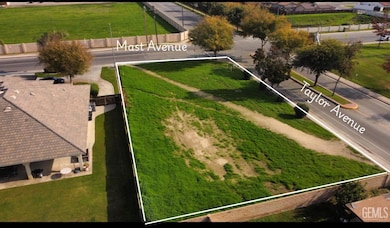 775 Mast Ave, McFarland, CA 93250 - photo 2