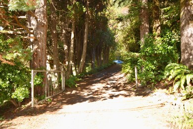 Entrance with Gate