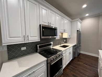 1744 W Winnemac Ave unit 2, Chicago, IL 60640 - photo 7