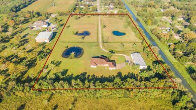 4800 Westwood Ln, Manvel, TX 77578 - photo 2