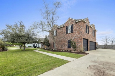 4329 Edgewater Dr, Lake Charles, LA 70605 - photo 5