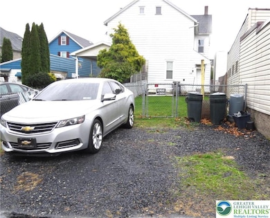 126 E Nesquehoning St, Easton, PA 18042 - photo 5