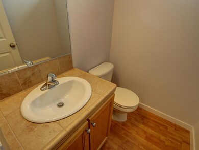 1/2 bath