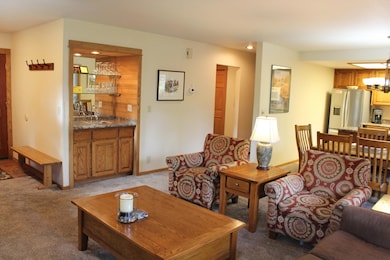 57307 Beaver Ridge Loop unit 7D, Sunriver, OR 97707 - photo 4