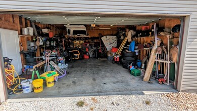 Garage-Shop Inside