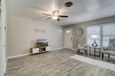 745 W Redbud Dr, Hurst, TX 76053 - photo 5