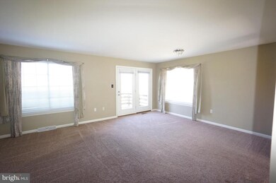 4025 Bradford Cir, Mount Joy, PA 17552 - photo 7