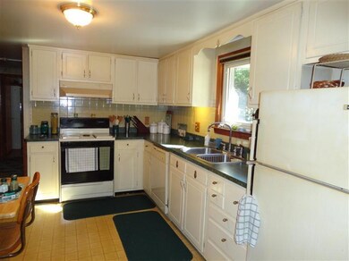 7 Brush Hill Rd, Yarmouth Port, MA 02675 - photo 4