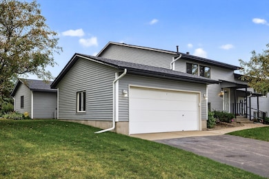 4401 Clover Ln unit B, Saint Paul, MN 55122 - photo 2