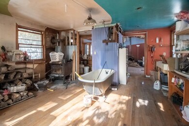 136 Trails End Rd, Kerhonkson, NY 12446 - photo 3