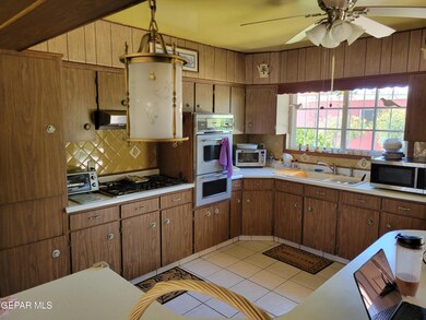 7650 Adobe Dr, El Paso, TX 79915 - photo 2