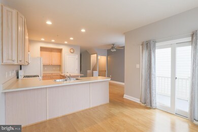 9125 Marlove Oaks Ln, Owings Mills, MD 21117 - photo 7