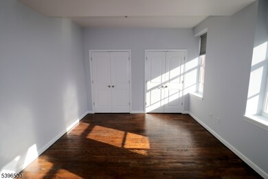 14 Gouverneur St unit 7, Newark, NJ 07104 - photo 4