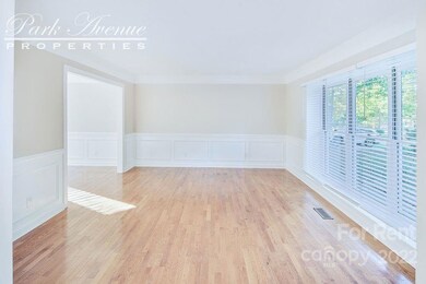 8807 Doe Path Ln, Huntersville, NC 28078 - photo 5