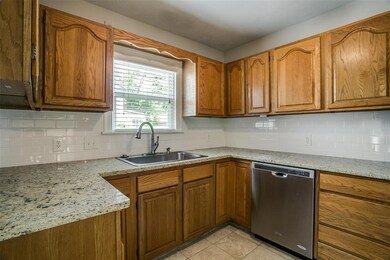 5815 E Mockingbird Ln, Dallas, TX 75206 - photo 7