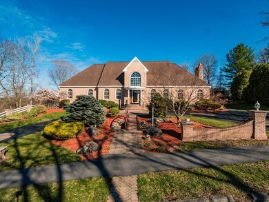 29 Mohawk St, Danvers, MA 01923 - photo 2