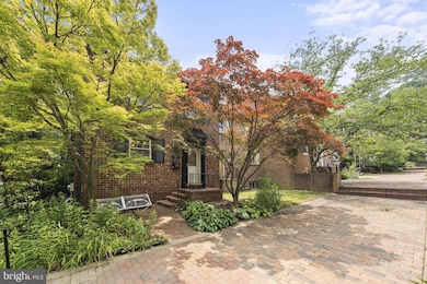 3867 Chain Bridge Rd, Fairfax, VA 22030 - photo 2