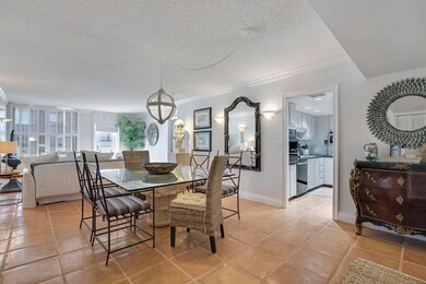 Living/Dining Area