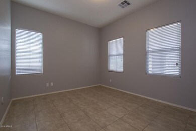 1233 E Apricot Ln, Gilbert, AZ 85298 - photo 5