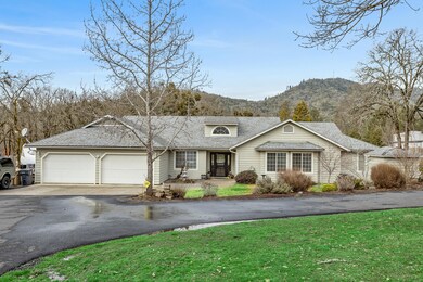 328 W Jones Creek Rd, Grants Pass, OR 97526 - photo 7