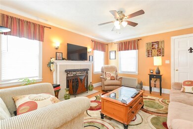 60 Pershing St, Cranston, RI 02910 - photo 4