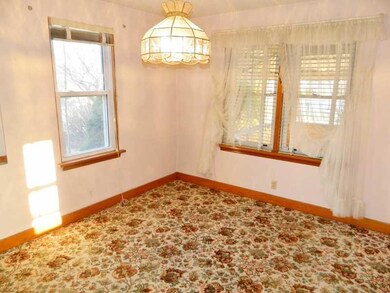 Dining Room. Dining Room off of Kitchen.