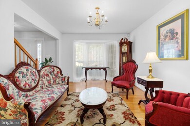 11610 Scarlet Leaf Cir, Germantown, MD 20876 - photo 7