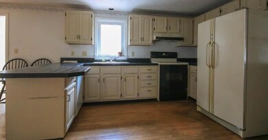 28 Hillview Ave, Saco, ME 04072 - photo 2