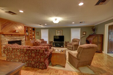 203 Birch Dr, Lafayette, LA 70506 - photo 5