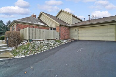 2960 Laurel Wind Blvd, Lewis Center, OH 43035 - photo 3