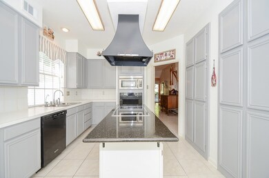 7131 Pebble Falls Dr, Houston, TX 77095 - photo 3