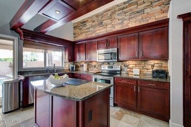 07_3033_E_Millibrae_Lane7_mls