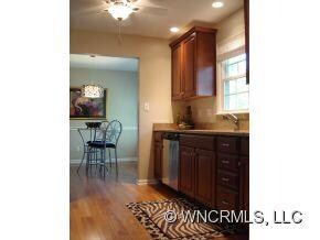 101 Scottlynn Ct, Asheville, NC 28806 - photo 3