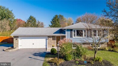 1216 Shadow Oaks Ln, Slatington, PA 18080 - photo 3
