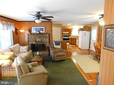 622 Snyder's Ridge Rd, Mathias, WV 26812 - photo 4