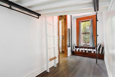 181 Thompson St unit 3, New York, NY 10012 - photo 3