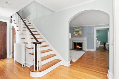 10 Brook Dr Greenwich CT 06830-large-019