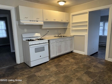 2106 Ratcliffe Ave, Louisville, KY 40210 - photo 3