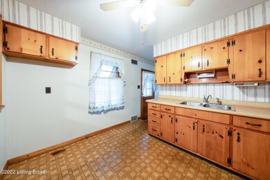 8906 Beulah Church Rd-9