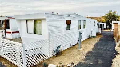 6426 Valley View St unit 9, Joshua Tree, CA 92252 - photo 2